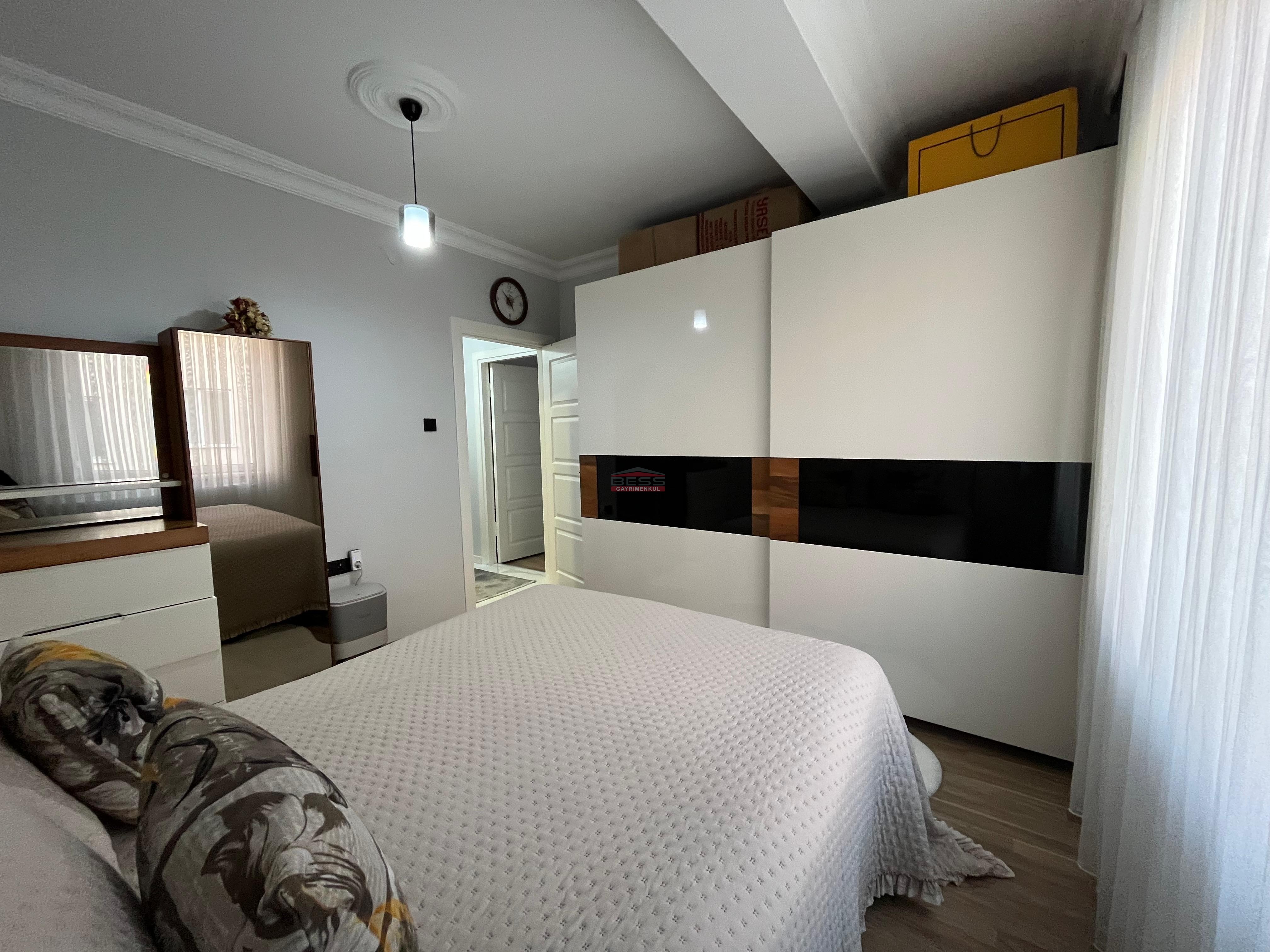 Bess | BESS'DEN ORHAN OĞUZ CD. YAKINI BAHÇELİEVLER'DE SATILIK 3+1 DAİRE