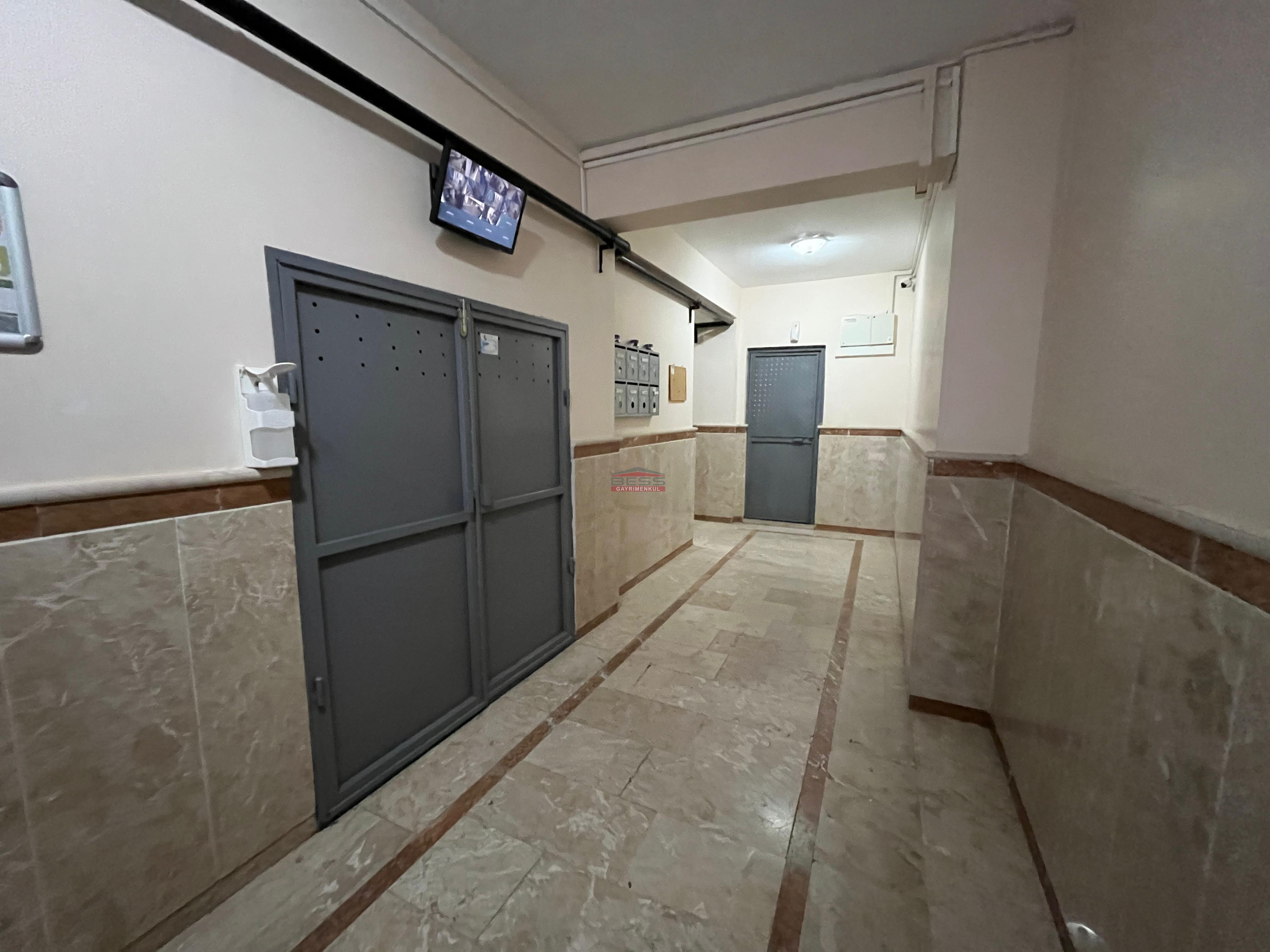 Bess | BESS'DEN ORHAN OĞUZ CD. YAKINI BAHÇELİEVLER'DE SATILIK 3+1 DAİRE