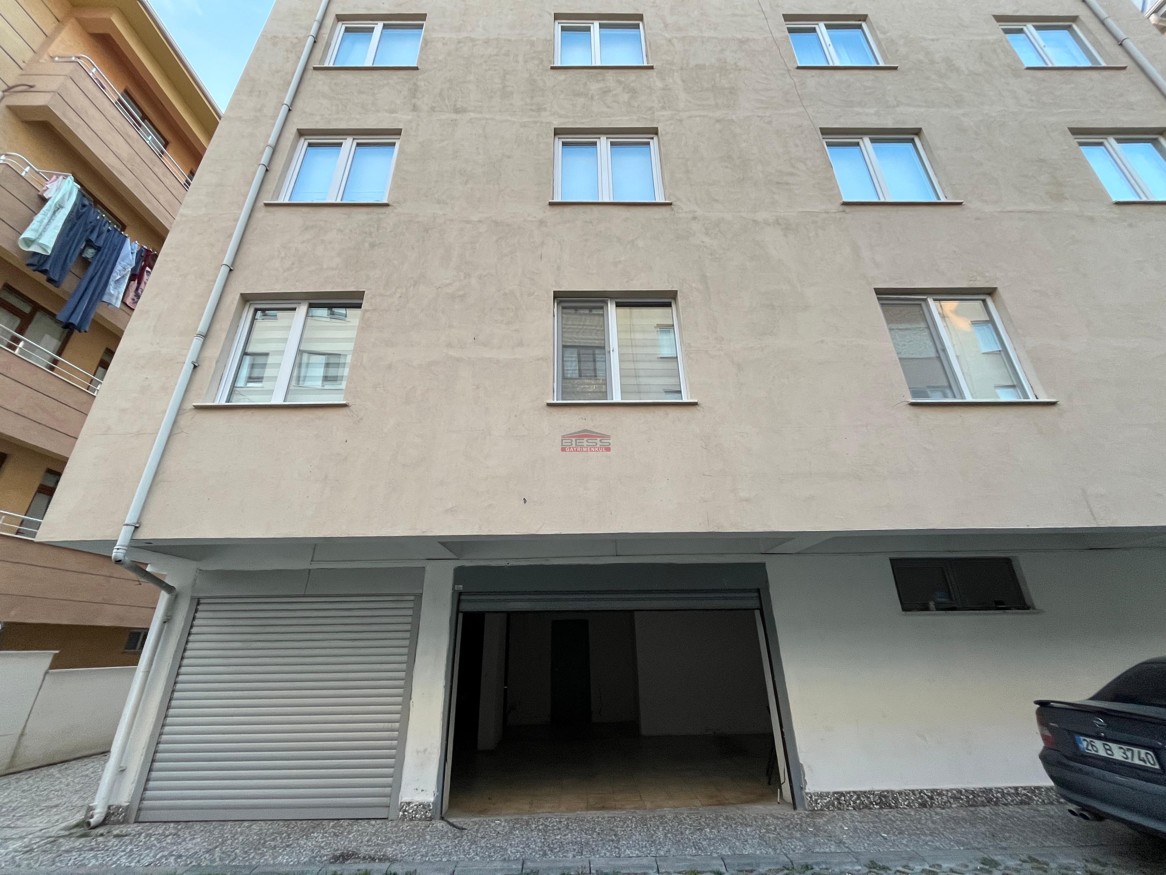 Bess | BESS'DEN ORHAN OĞUZ CD. YAKINI BAHÇELİEVLER'DE SATILIK 3+1 DAİRE