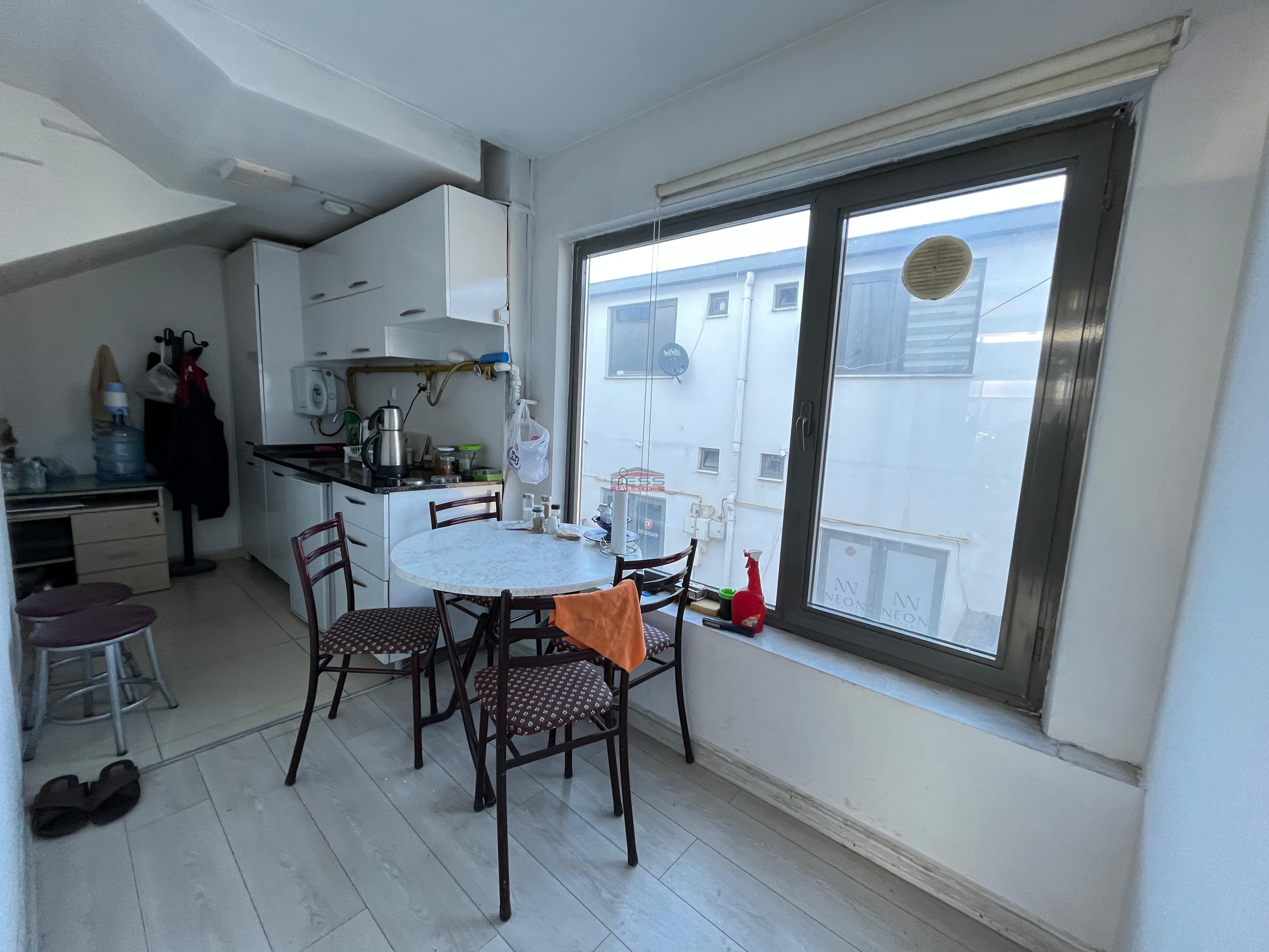 Bess | BESS'DEN EMKO SANAYİ SİTESİ'NDE 240M2 SATILIK İŞ YERİ