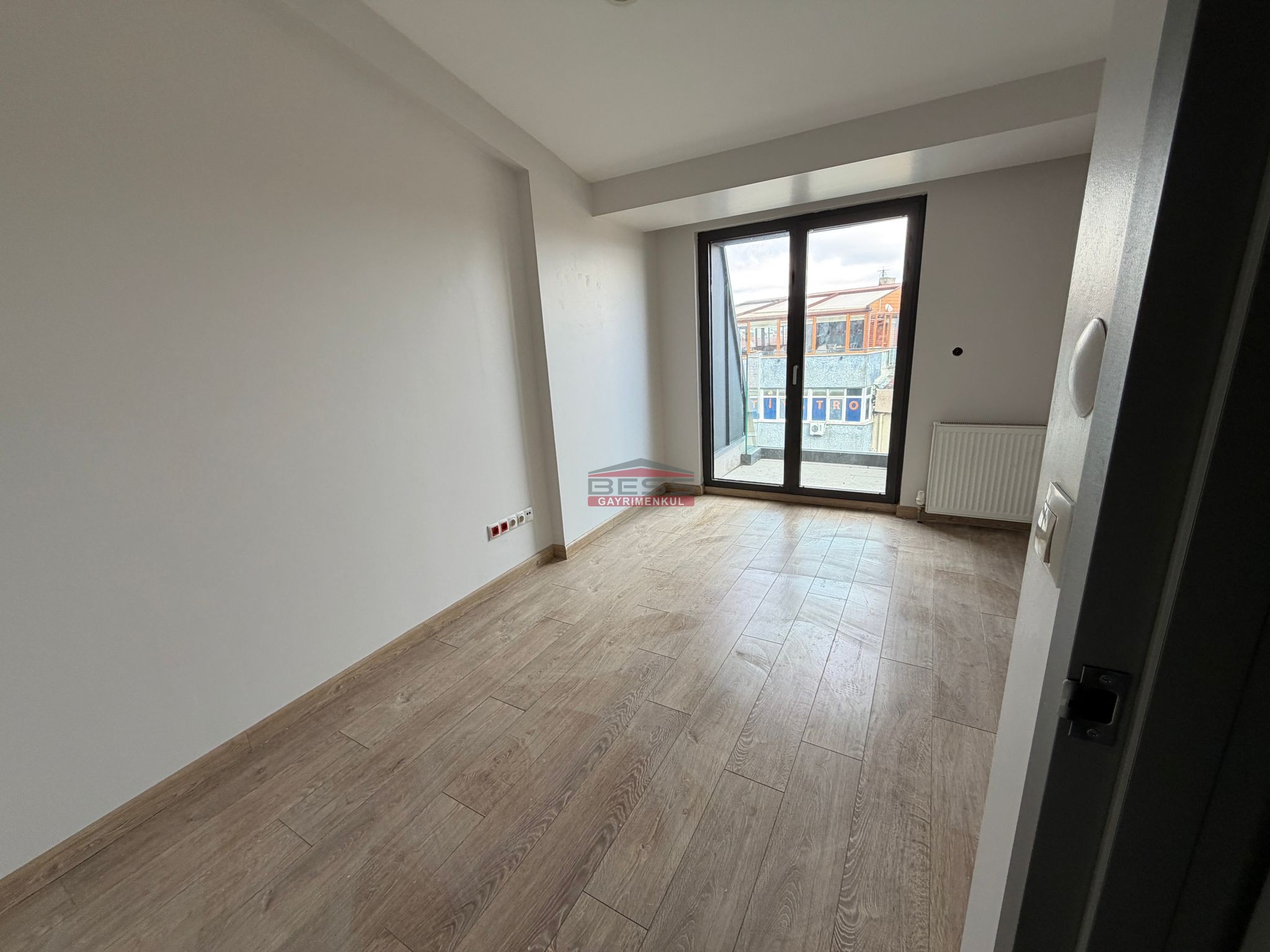 Bess | BESS'DEN KILIÇOĞLU PLAZA'DA KİRALIK 4+1 İŞYERİ (OFİS)