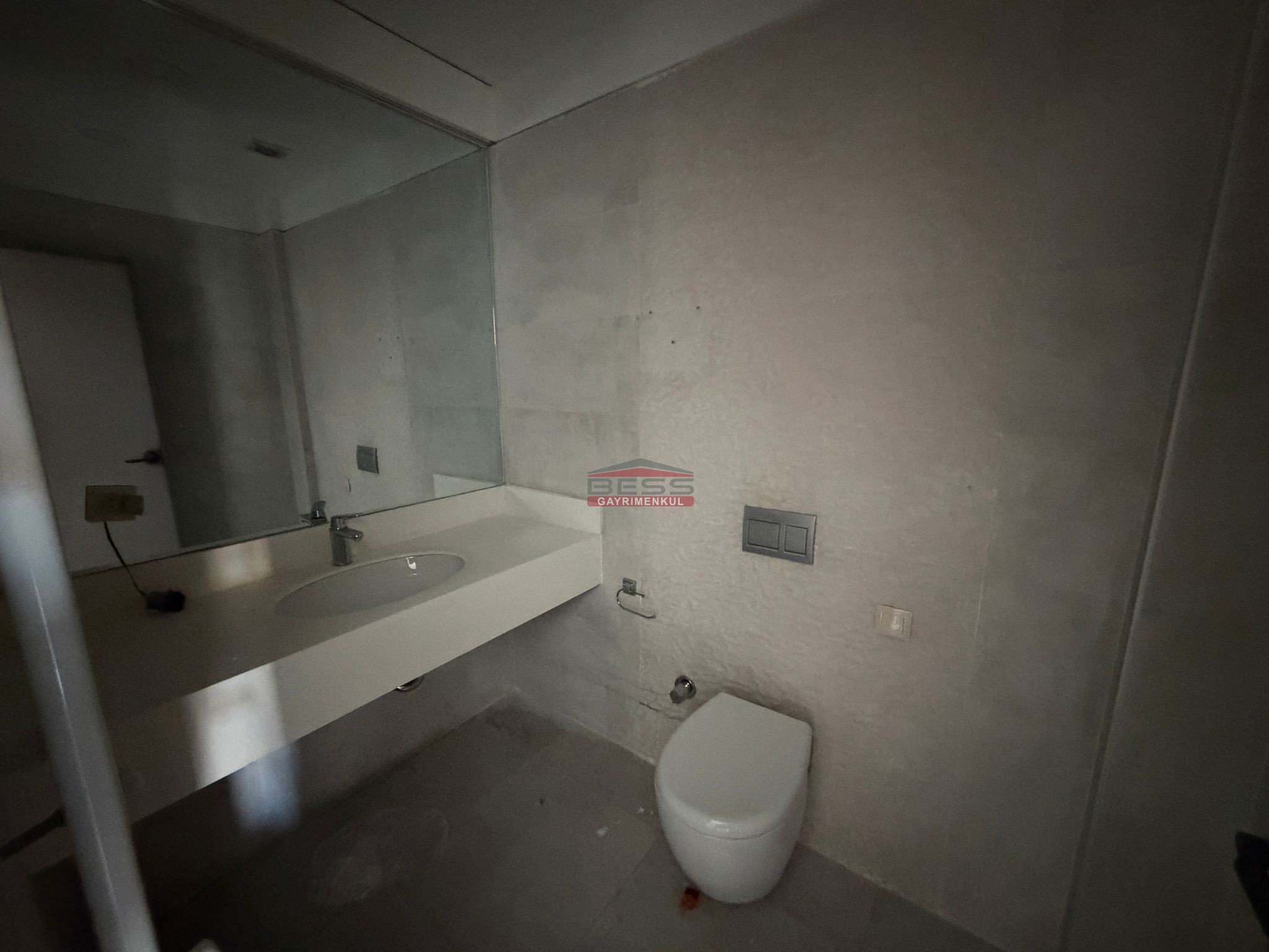 Bess | BESS'DEN KILIÇOĞLU PLAZA'DA KİRALIK 4+1 İŞYERİ (OFİS)