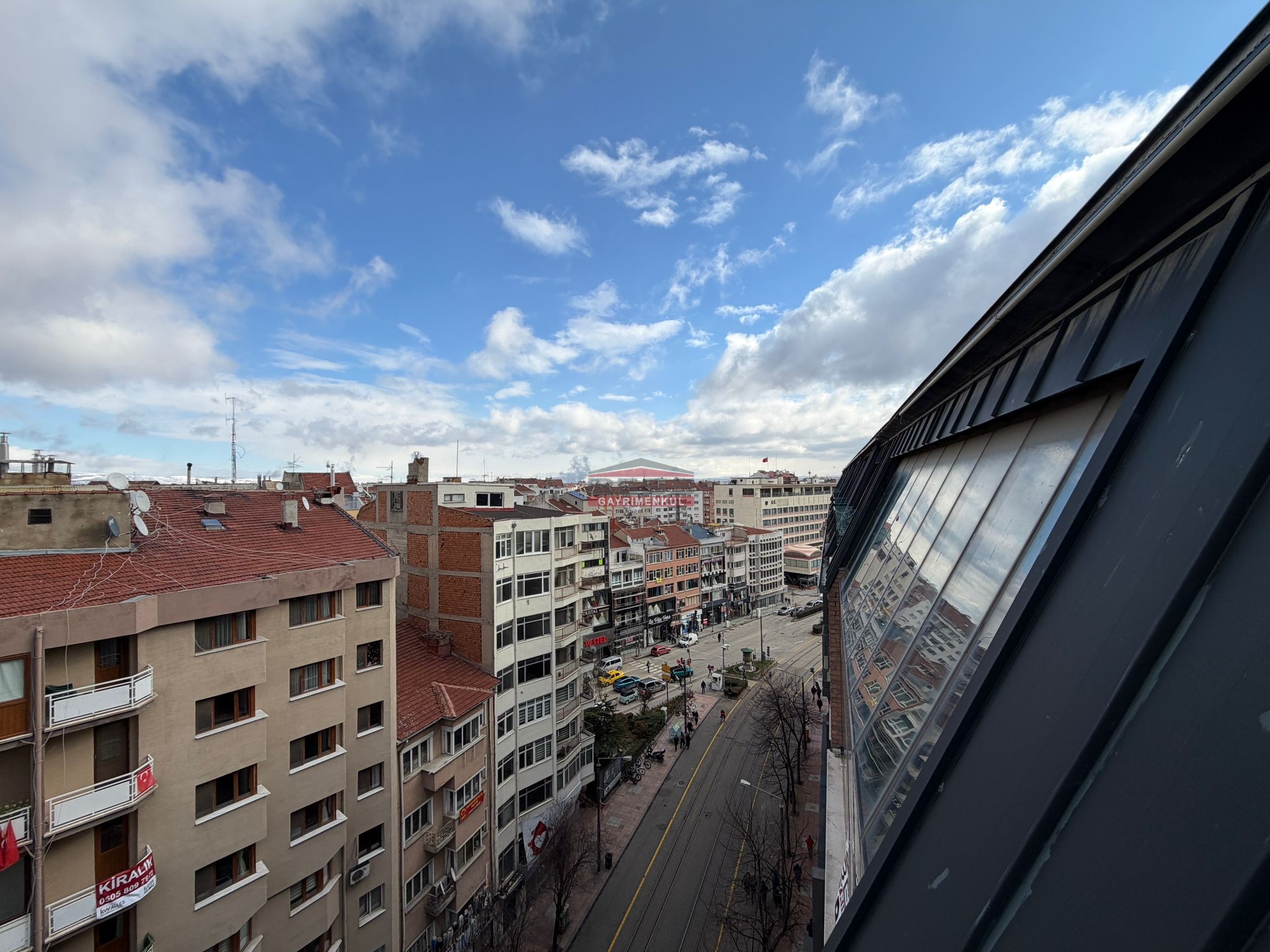 Bess | BESS'DEN KILIÇOĞLU PLAZA'DA KİRALIK 4+1 İŞYERİ (OFİS)