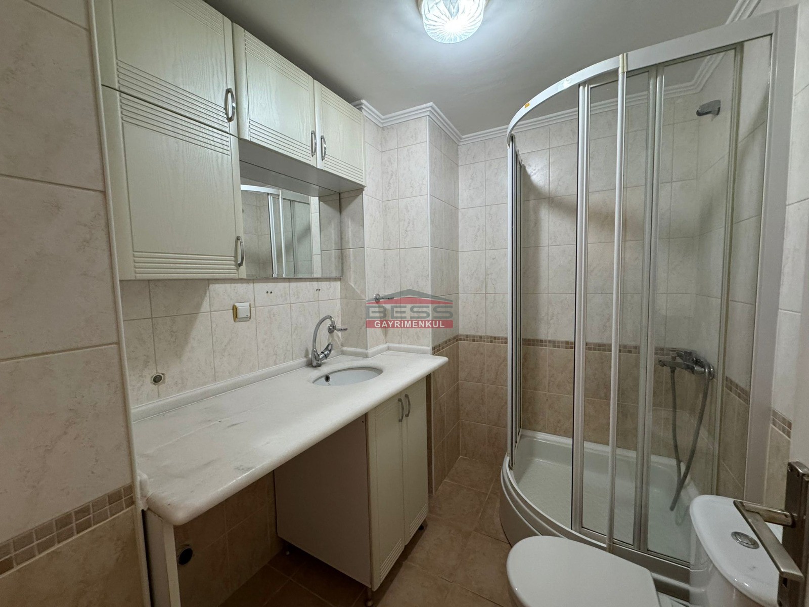 Bess | BESS'DEN KIRMIZITOPRAK MAH. PORSUK YAKINI SATILIK 4+1 DAİRE