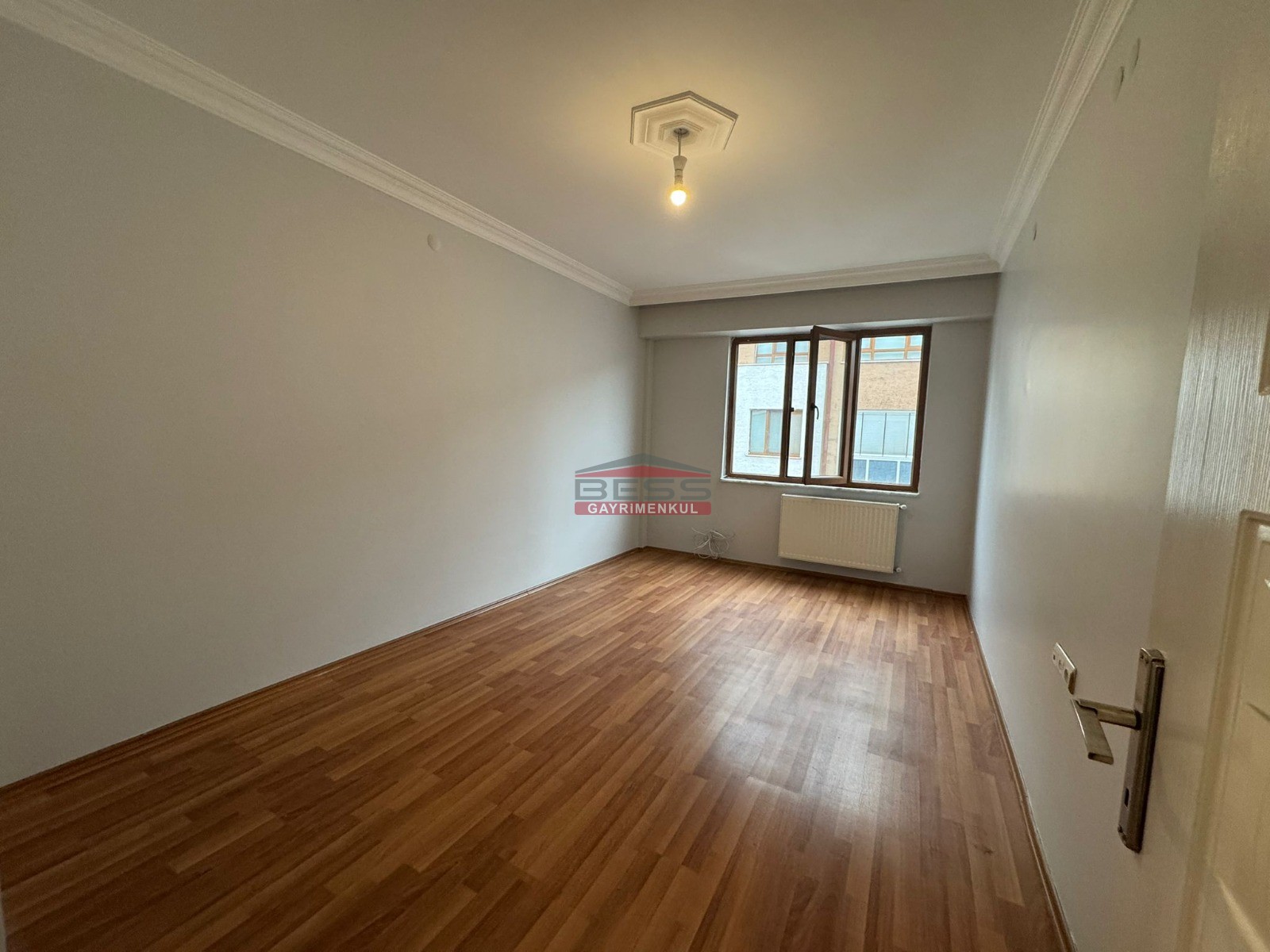 Bess | BESS'DEN KIRMIZITOPRAK MAH. PORSUK YAKINI SATILIK 4+1 DAİRE